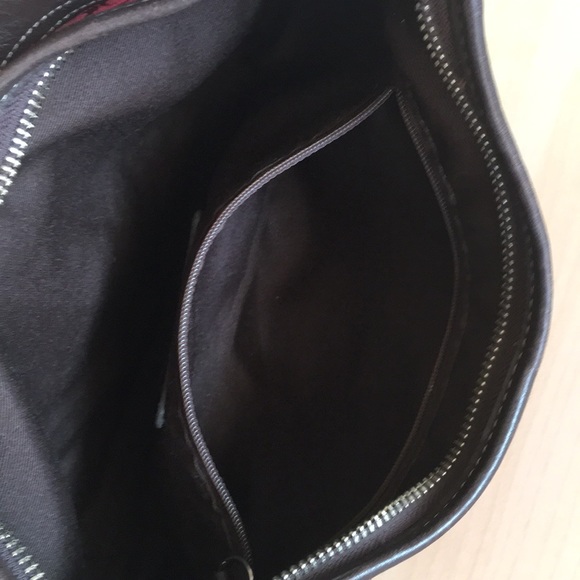 Coach Red Shoulder Bag Signature C’s - Picture 8 of 8